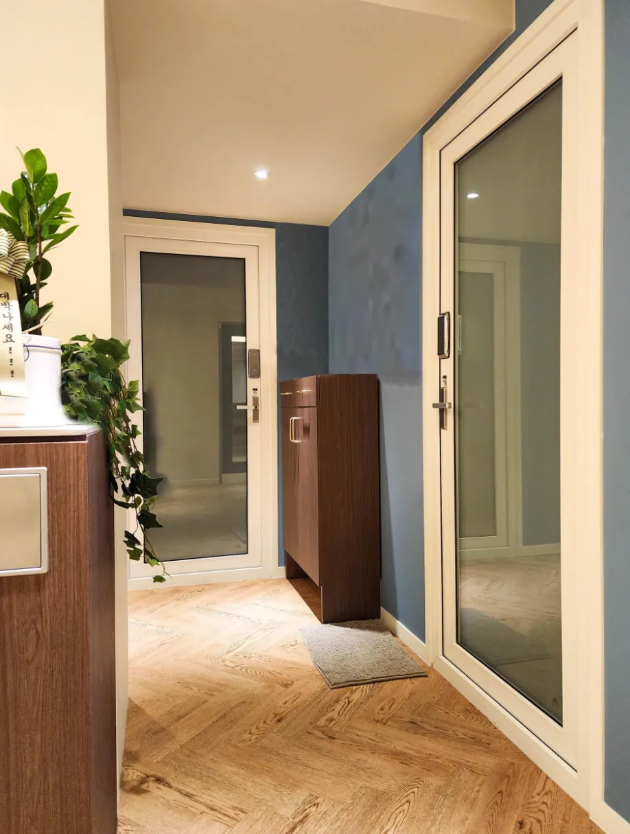 SORIGIO soundproof door installation 2