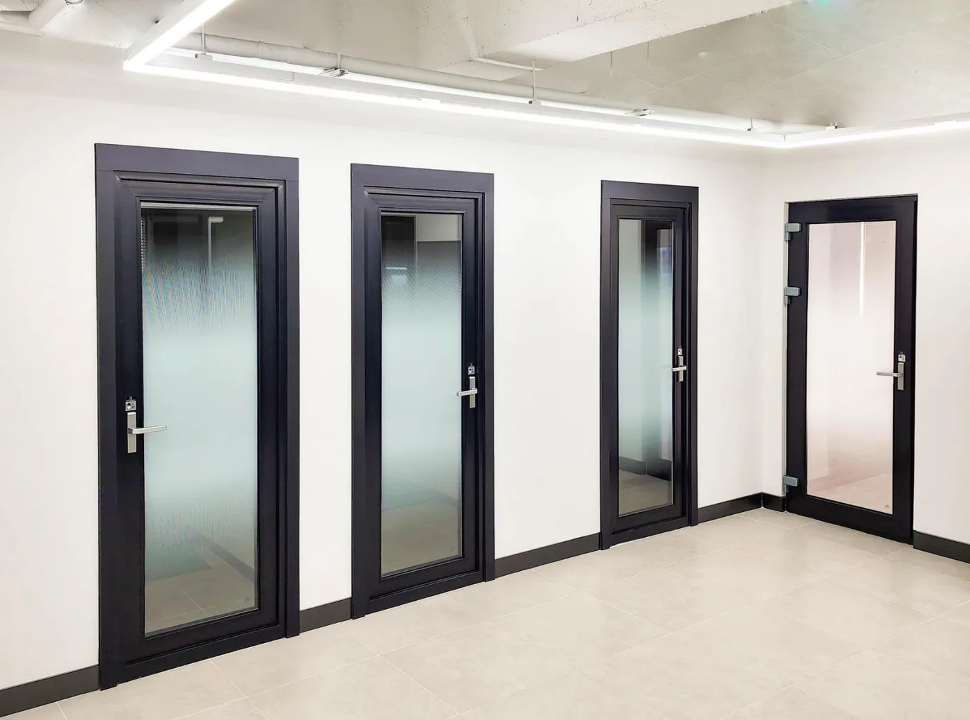 SORIGIO soundproof door installation 6