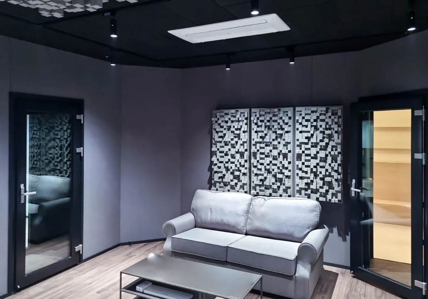 SORIGIO soundproof door installation 14